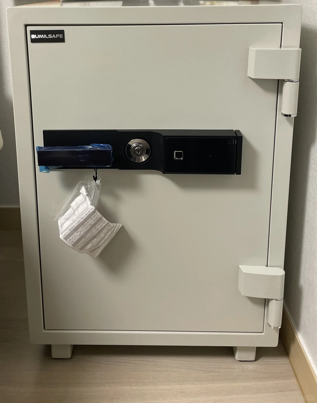 BUMIL--小偷看了都摇头的保险柜