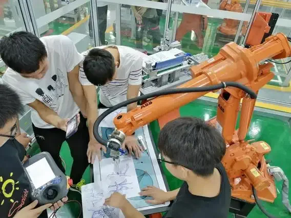 真的有人把工业机器人放第一志愿吗