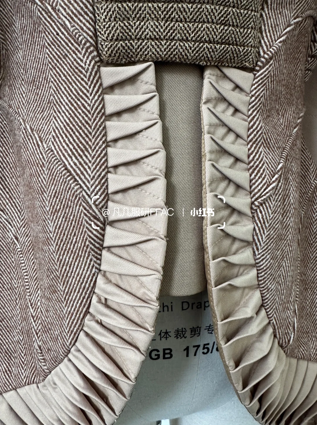 毕设LOOK——OMG！爱上压褶了