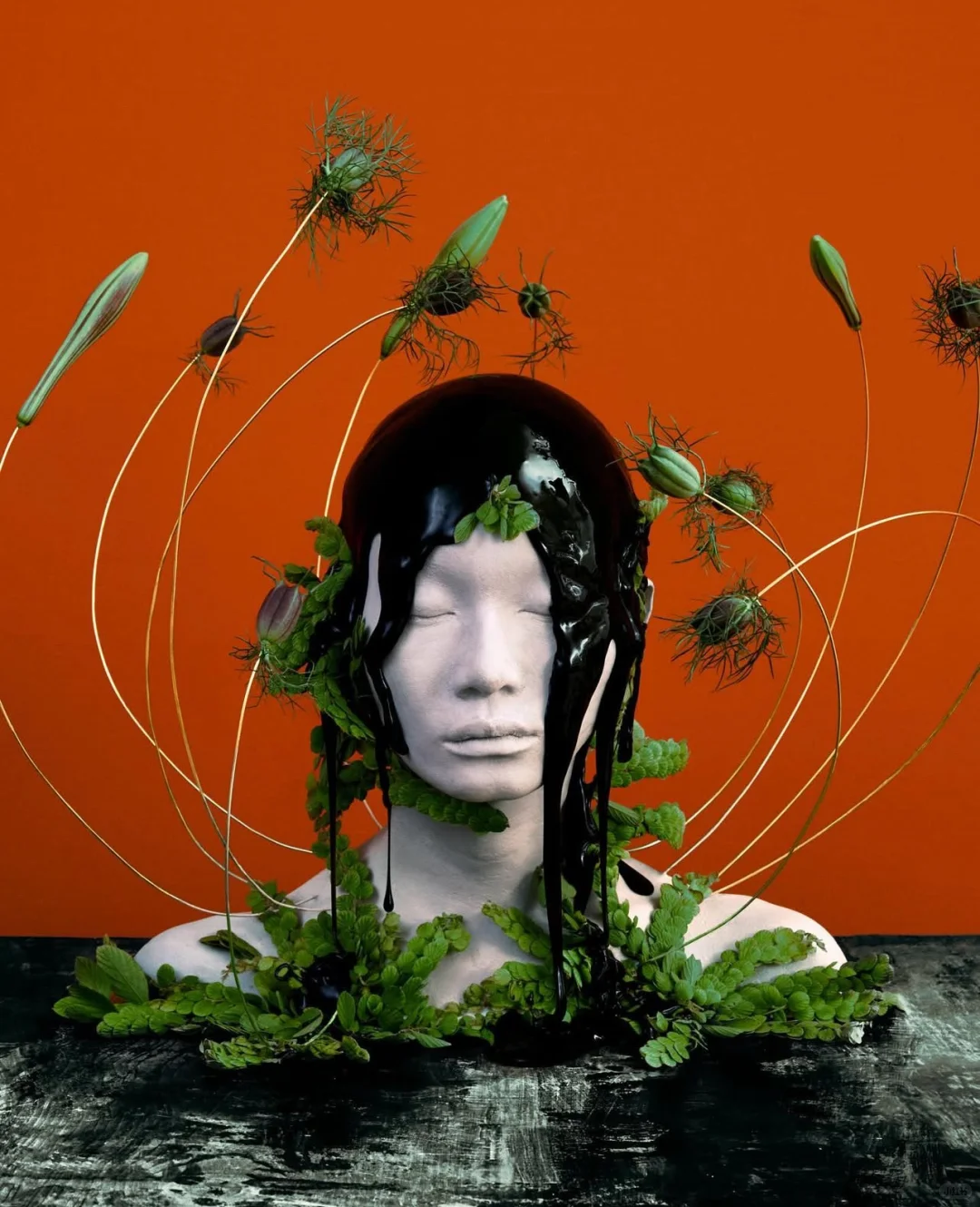 审美积累｜把「束缚与生长」拍进了时尚的骨血