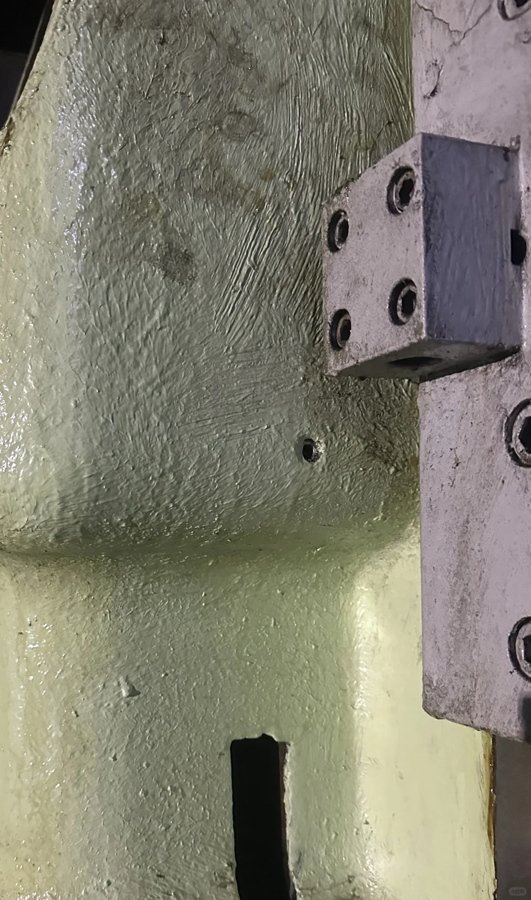 专业机械设备翻新喷漆补漆漆面修复气动冲床