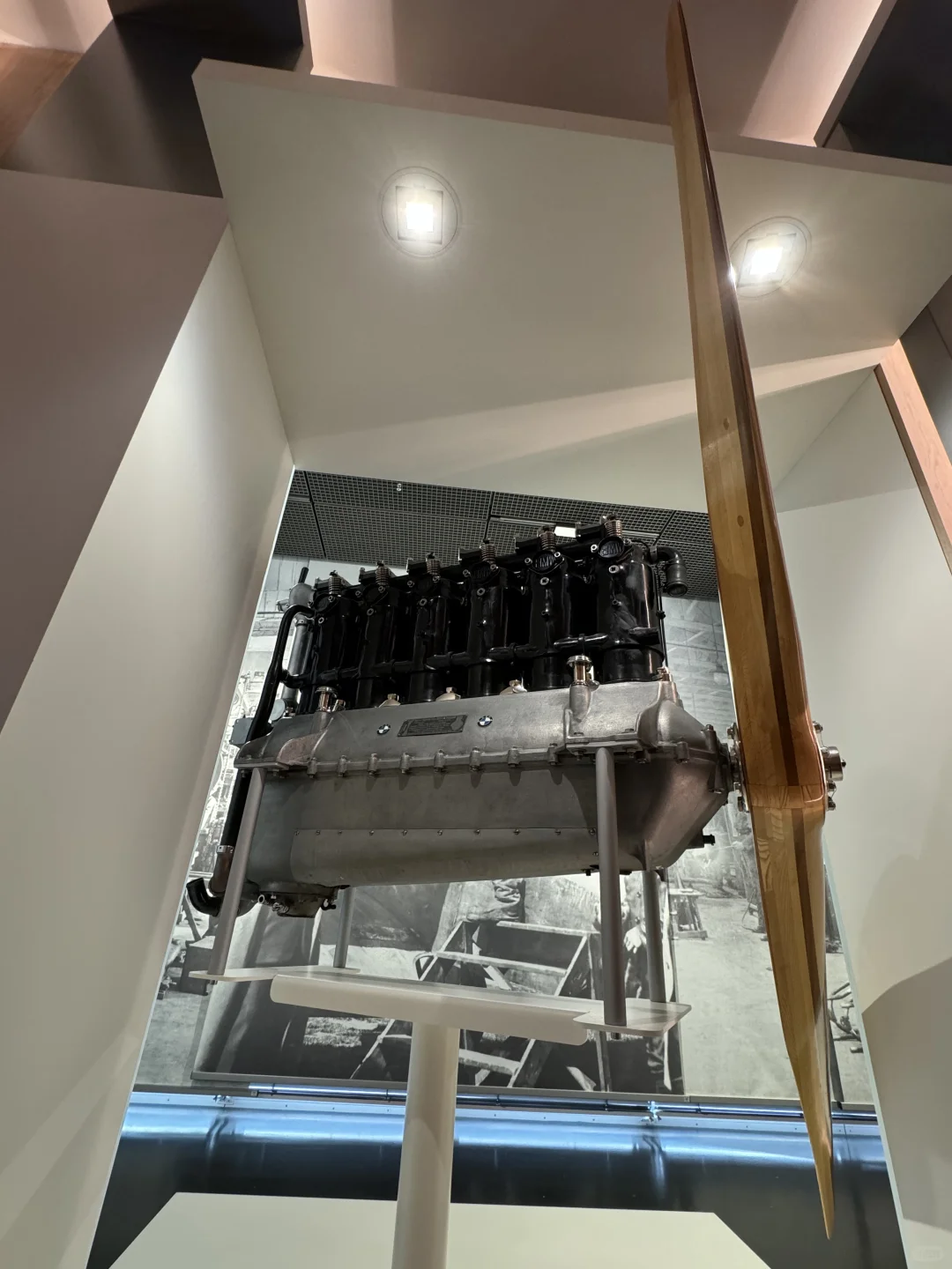 慕尼黑宝马博物馆各种经典发动机