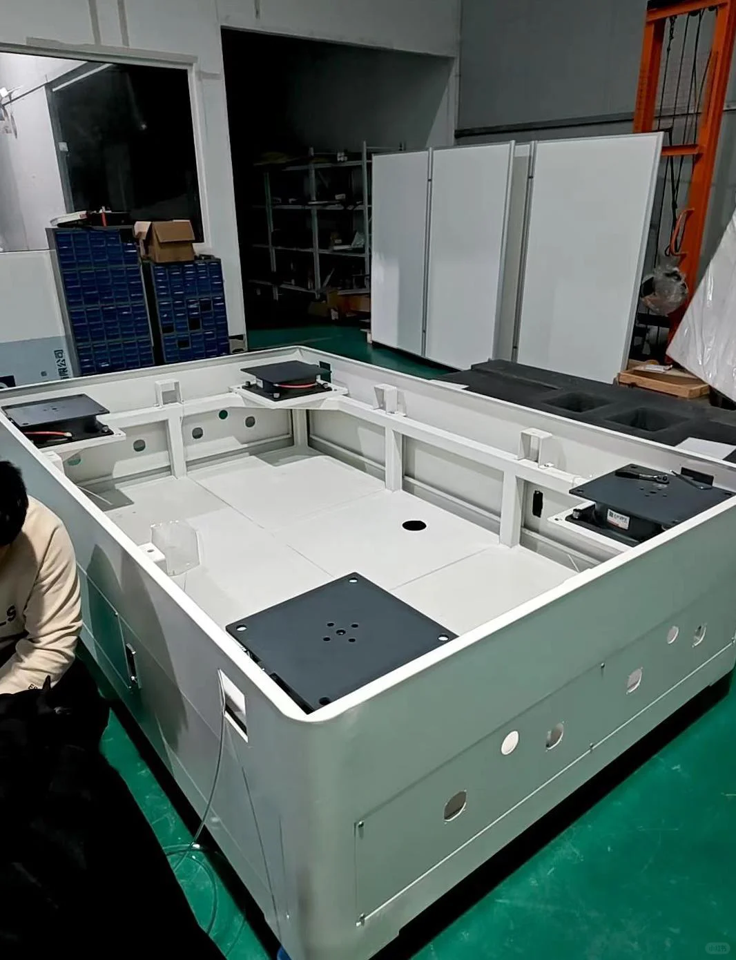 精密仪器隔振秘诀就是他——薄膜式气浮减振器