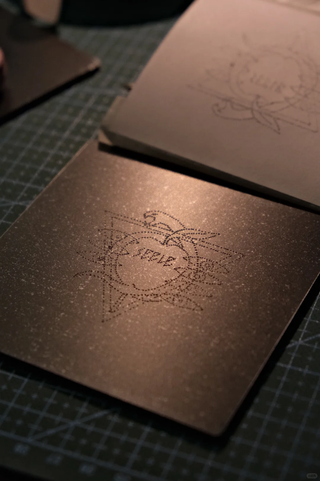 记录全息划痕的制作过程