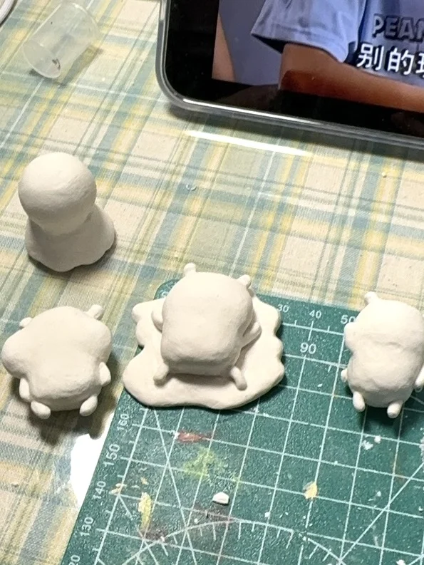 自嘲熊..变成很多样子!!!!!