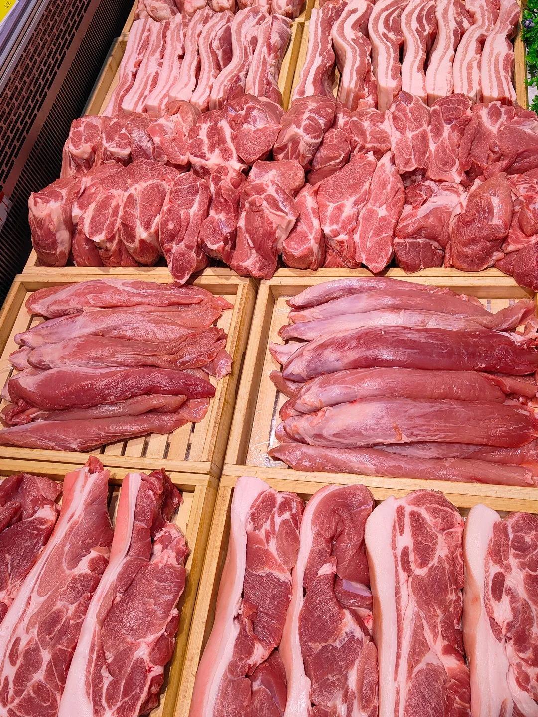 这肉瞅着真不错！感觉煎着吃嘎嘎香