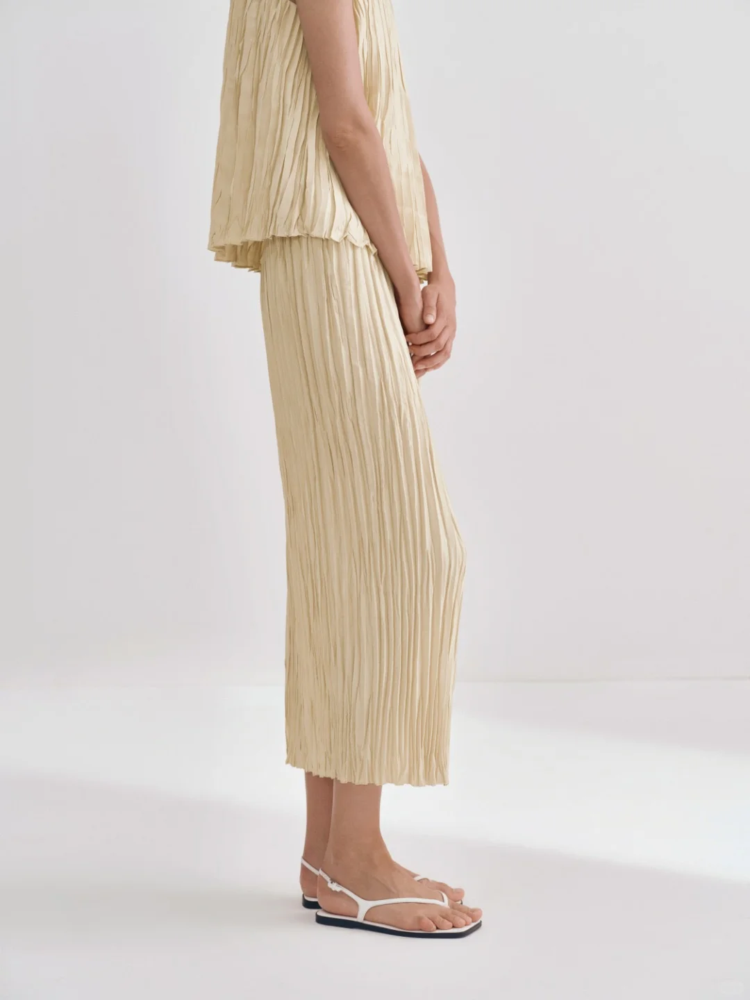 GEIJOENG｜无袖压褶上衣 / 压褶半裙