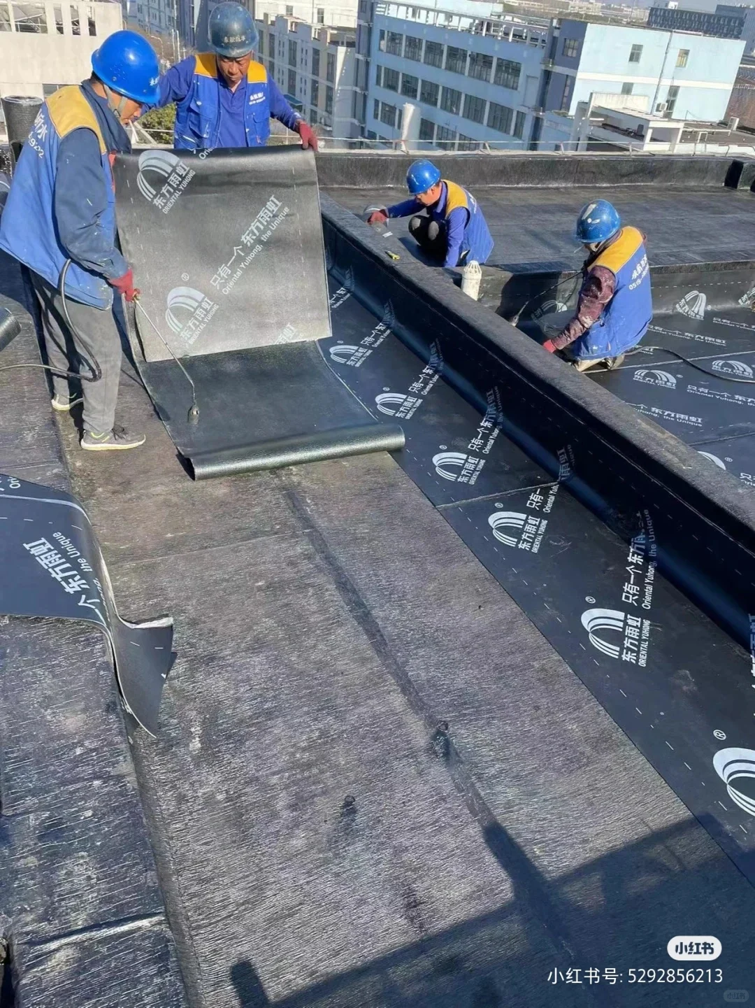 屋顶做防水使用国标雨虹SBS防水卷材的细节
