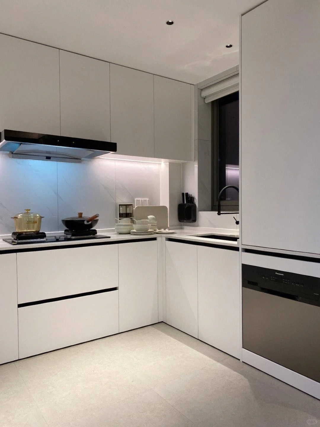 ??环保无甲醛，感受全铝家居的质感与