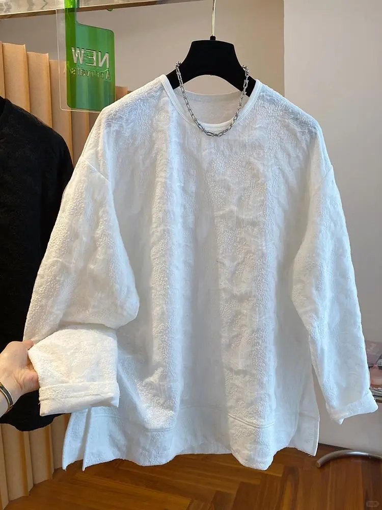 白色肌理褶皱T恤，气质感拿捏了！