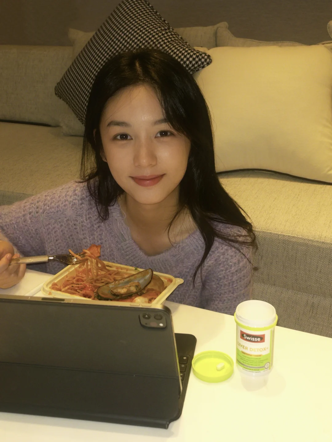 看！熬夜收工look?~