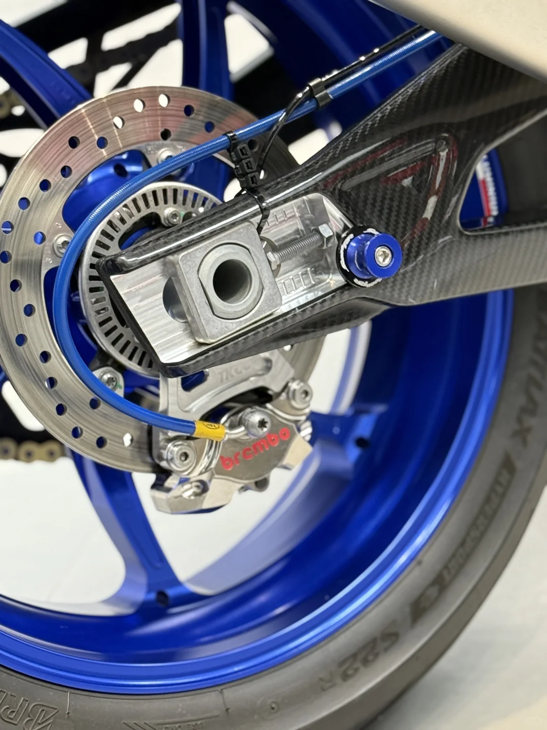 24年一首S1000RR满改雷霆套件 你的白月光？