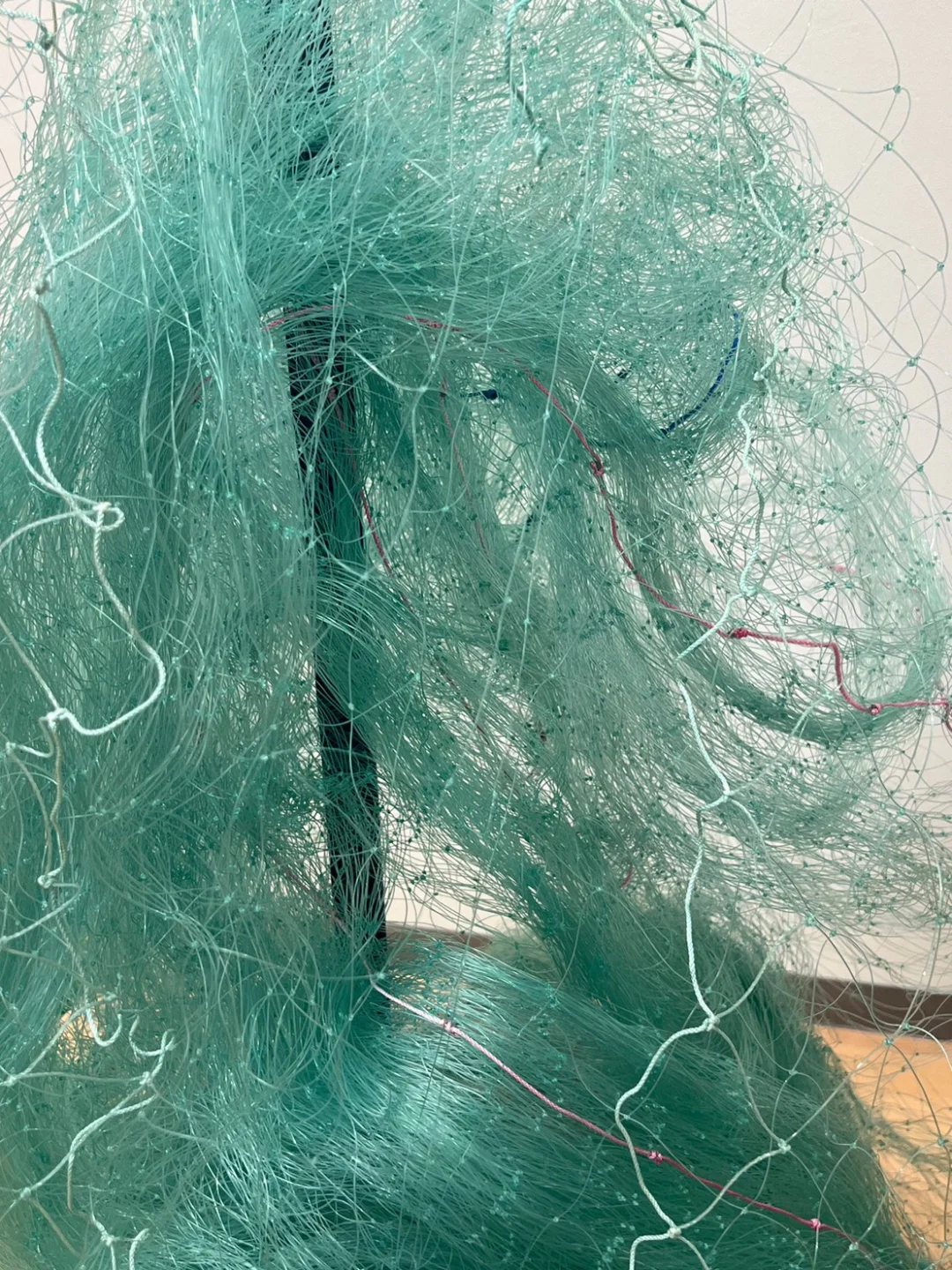 废弃渔网?竟然能做成这么美的钮扣