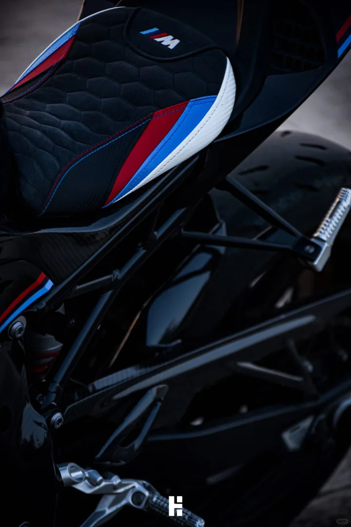 激情与速度的结合宝马S1000RR