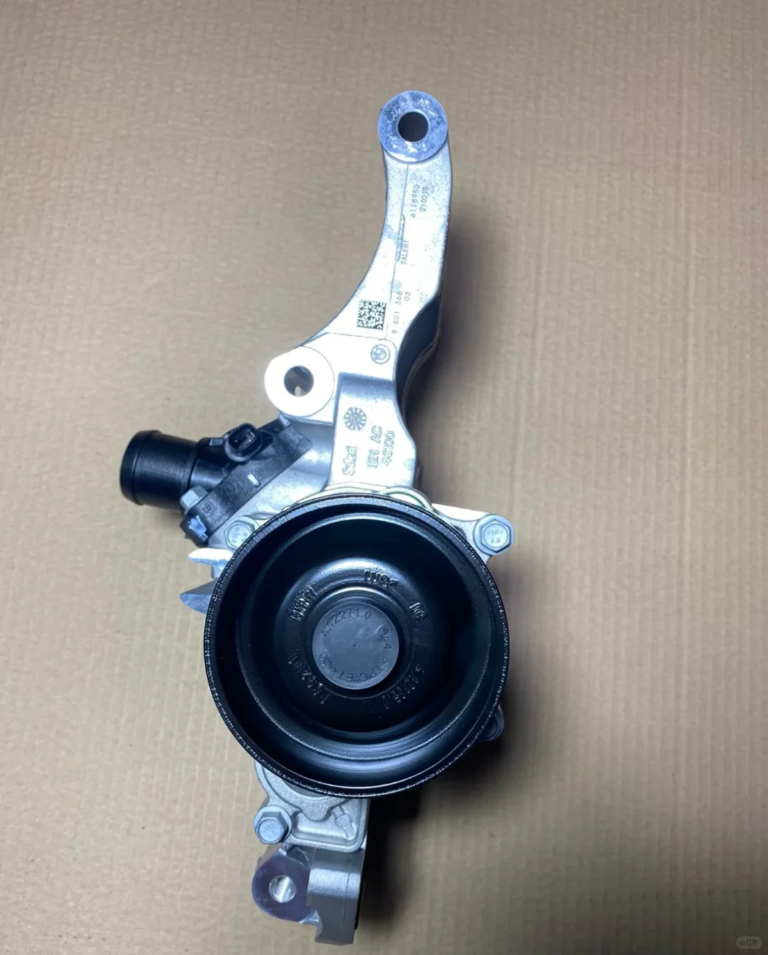 宝马B48原厂水泵