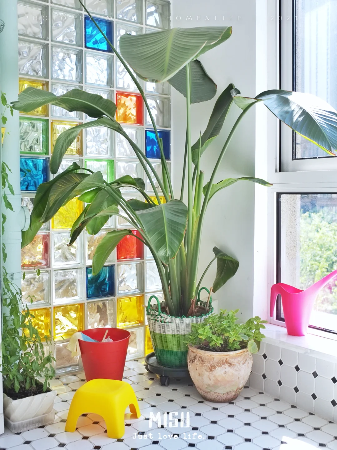 家|阳台复古玻璃砖墙,光线更好房间更显大