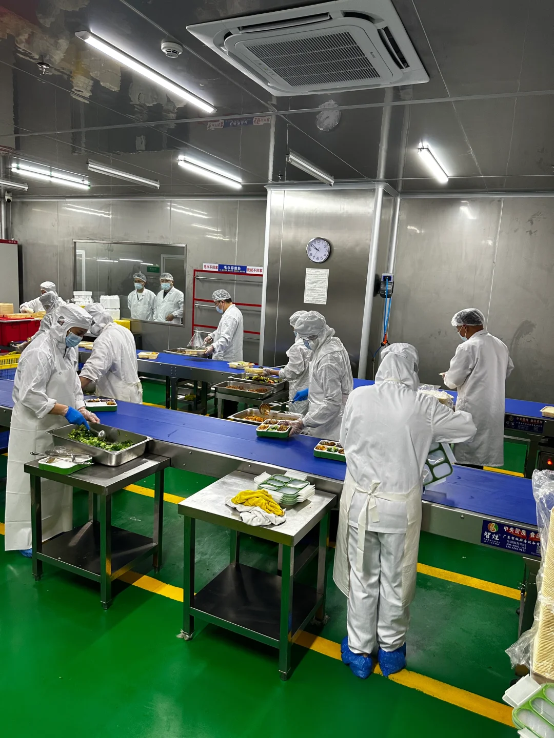 央厨是如何高效单餐次产出6000份盒饭