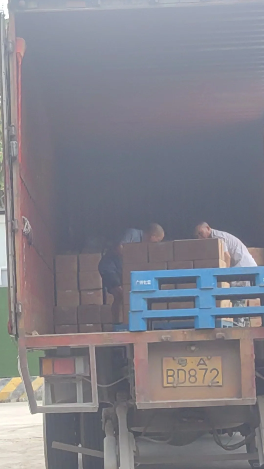 国内外物流公司，专线直达全国各地