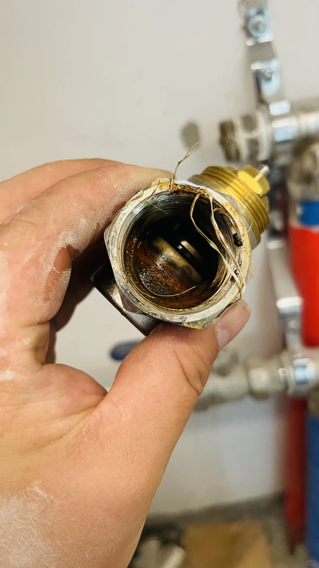 地暖不热有这个配件的赶紧拆掉