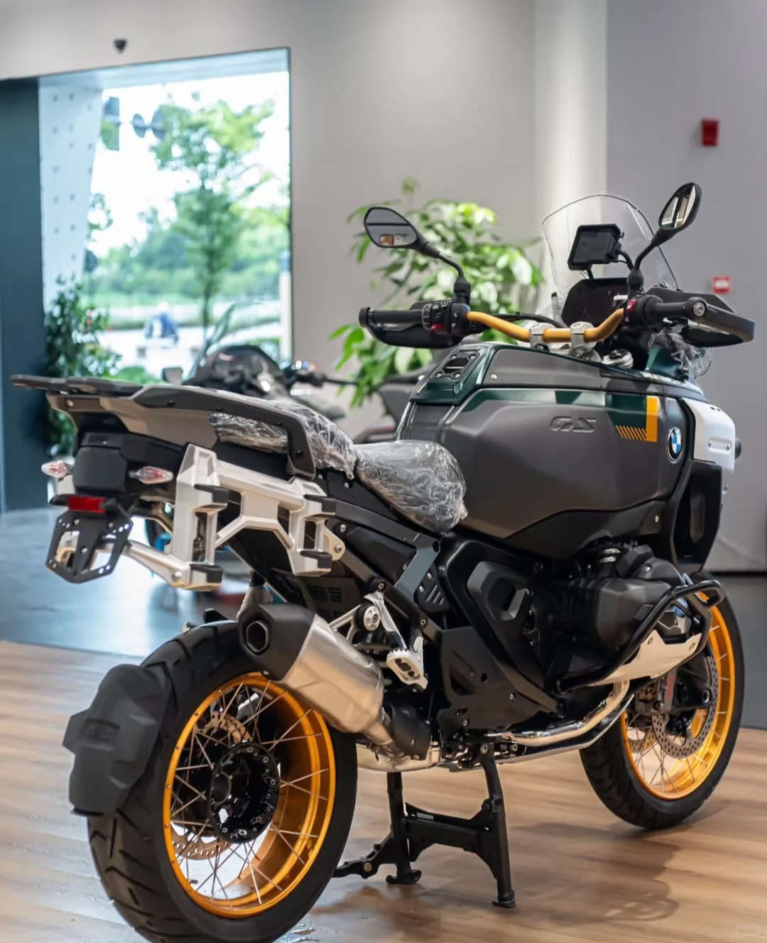 R1300GSADV 719到店啦！确实帅！