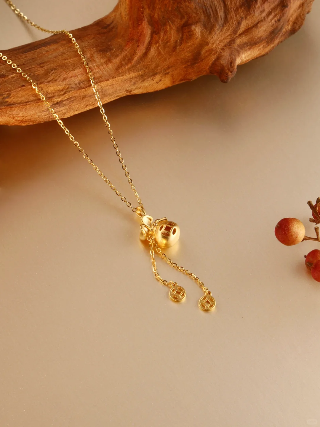 用简单小道具也能拍出好看的项链