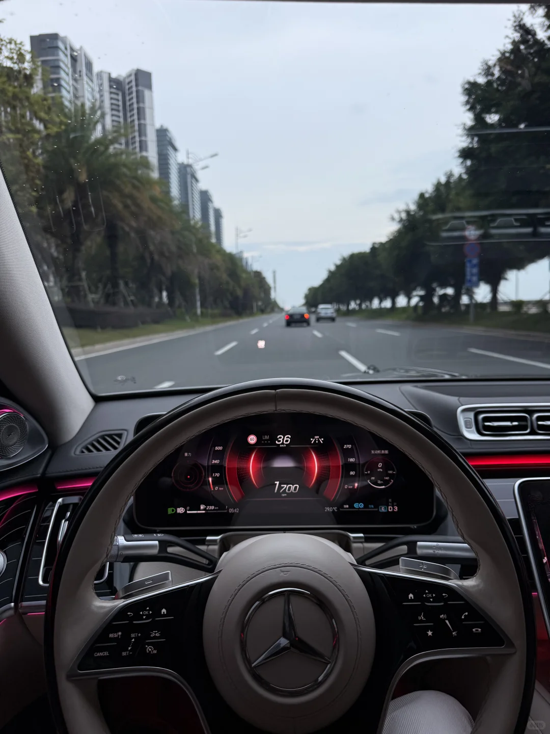 迈巴赫第一视角实况动图 喜欢拿去