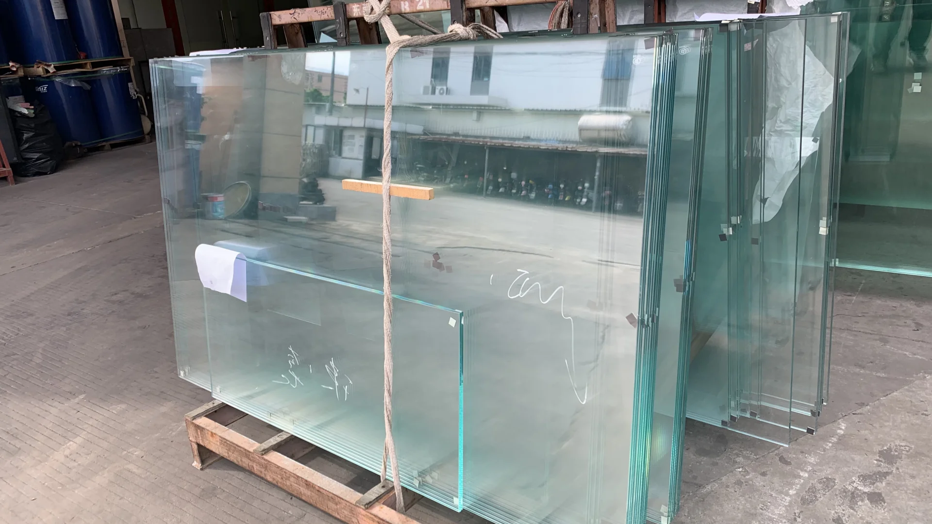 重生之我在玻璃厂上班