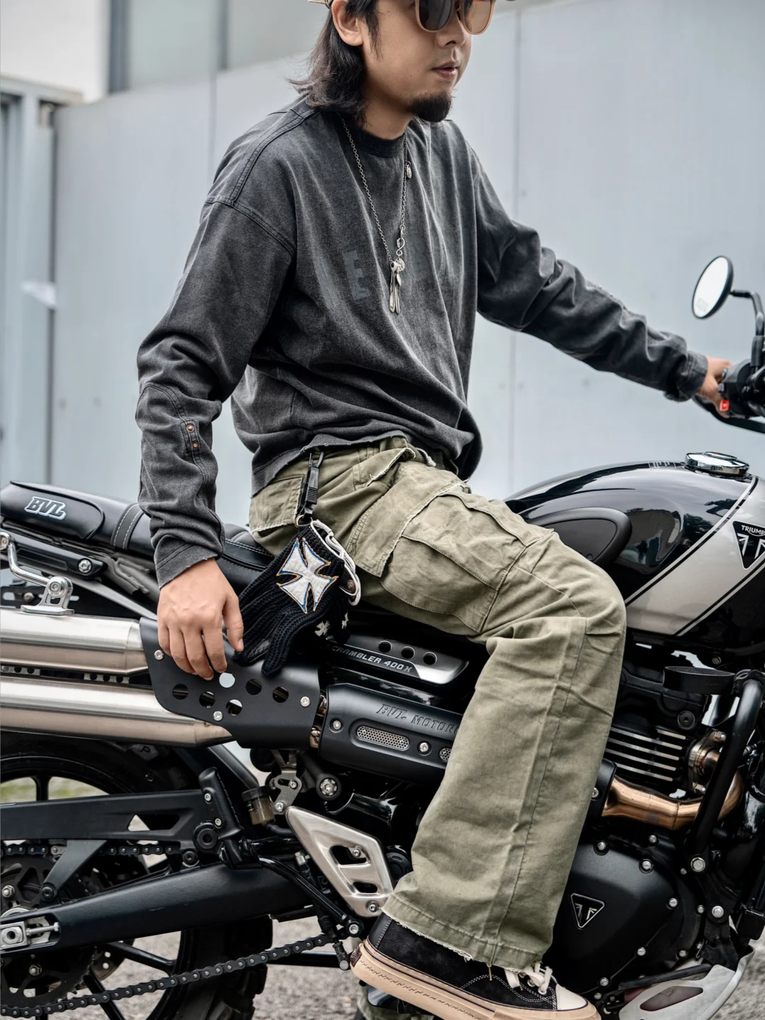 小短腿就要骑大摩托！