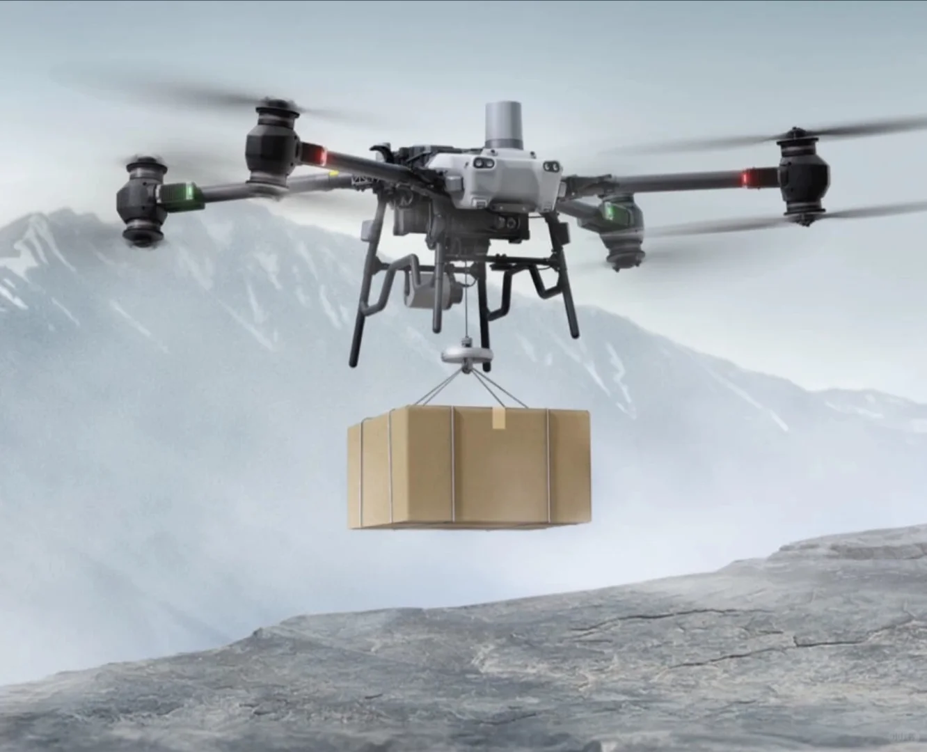 呼和浩特首家无人机吊装！