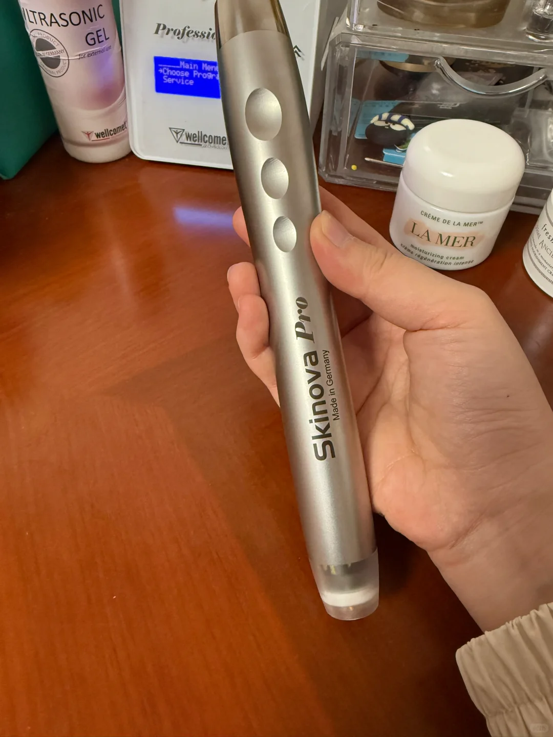 终于想起来写skinova美容仪测评啦