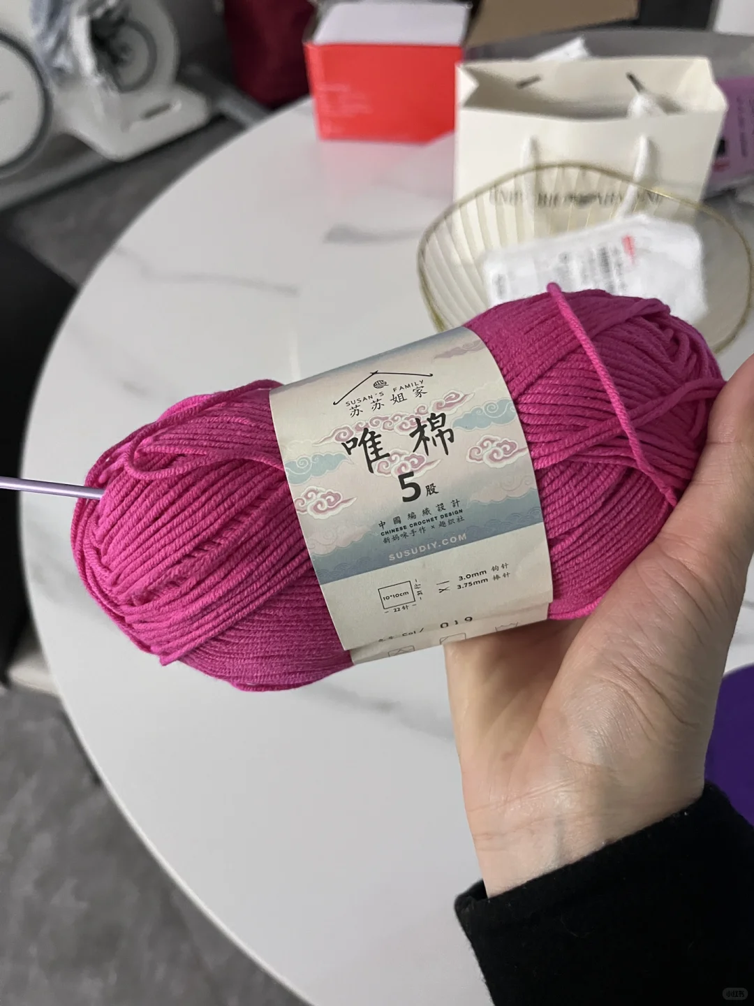 织毛衣一天一件?