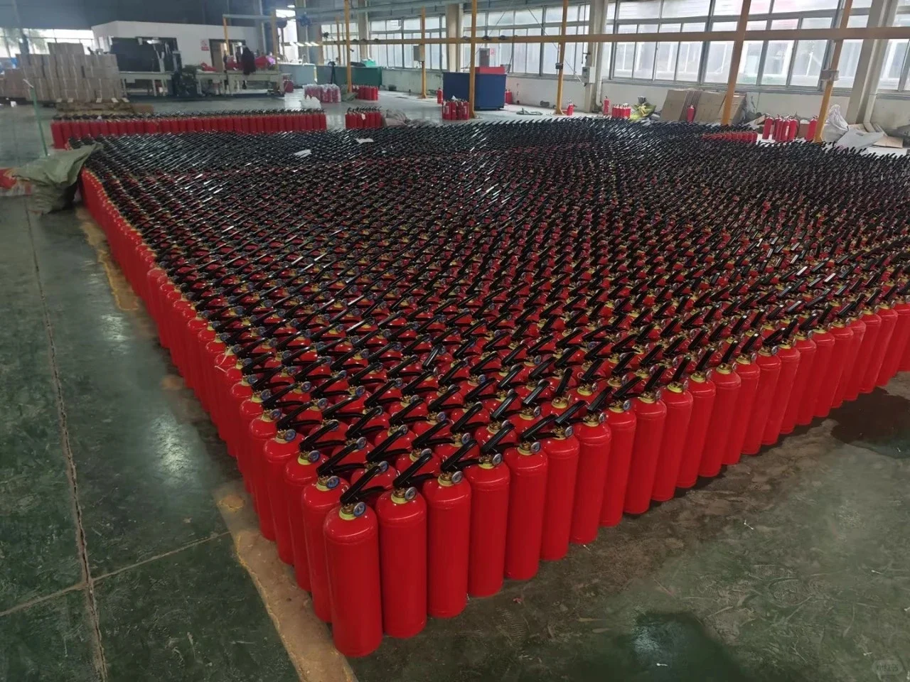 各种消防器材，检测灭火器