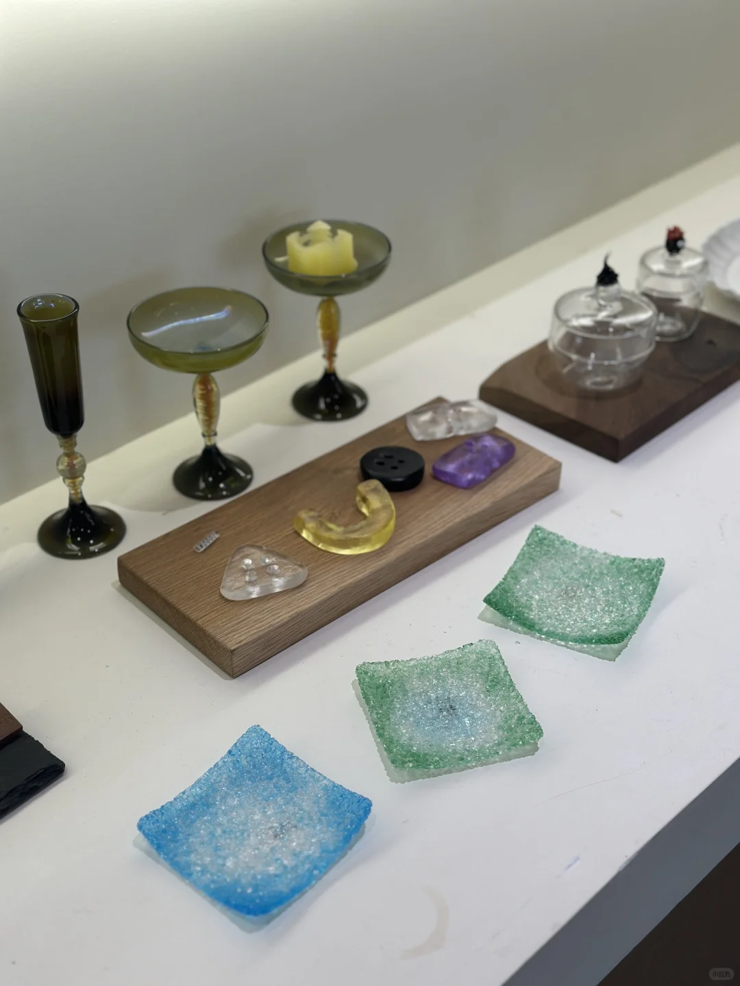 三宝村 Something glasses