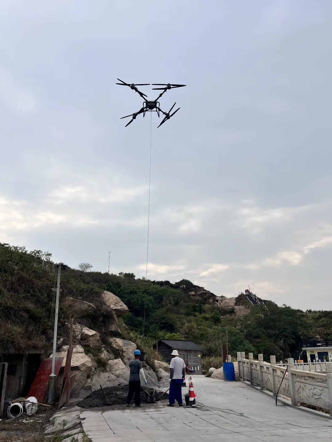 看无人机如何成为工地“超级搬运工”