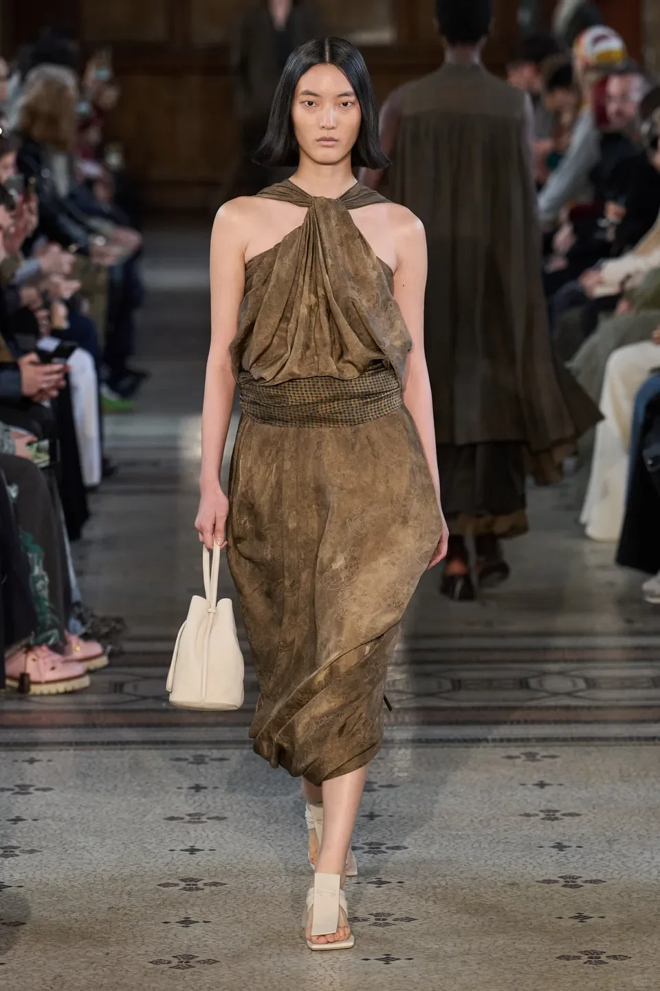 UMA WANG 2026 SS 东方禅意与西方剪裁