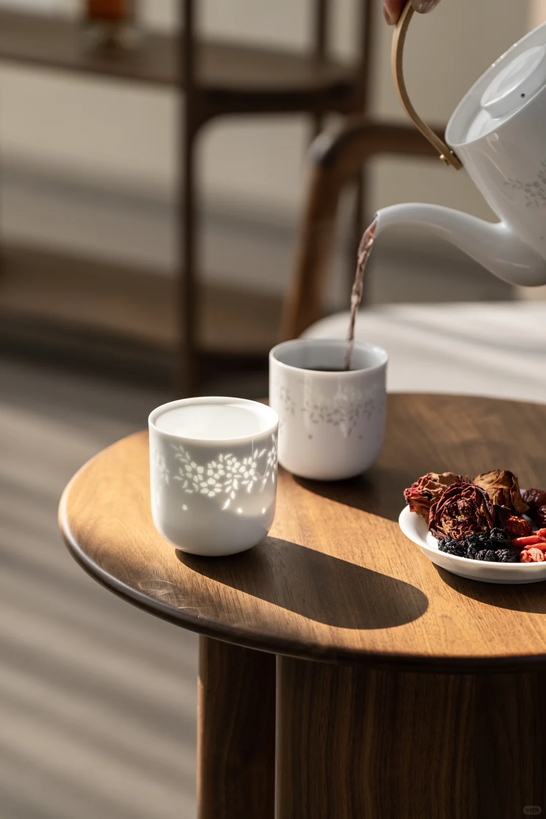 比玻璃还透光 ?