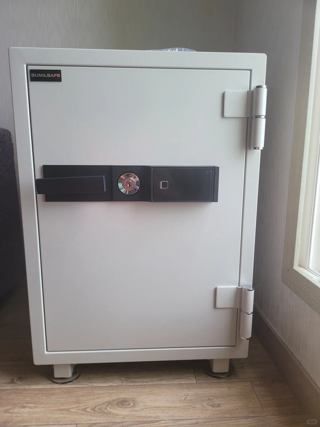 BUMIL--小偷看了都摇头的保险柜