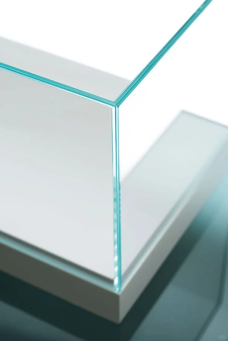 广州超白玻璃定制工厂如何避开低透光与易脆