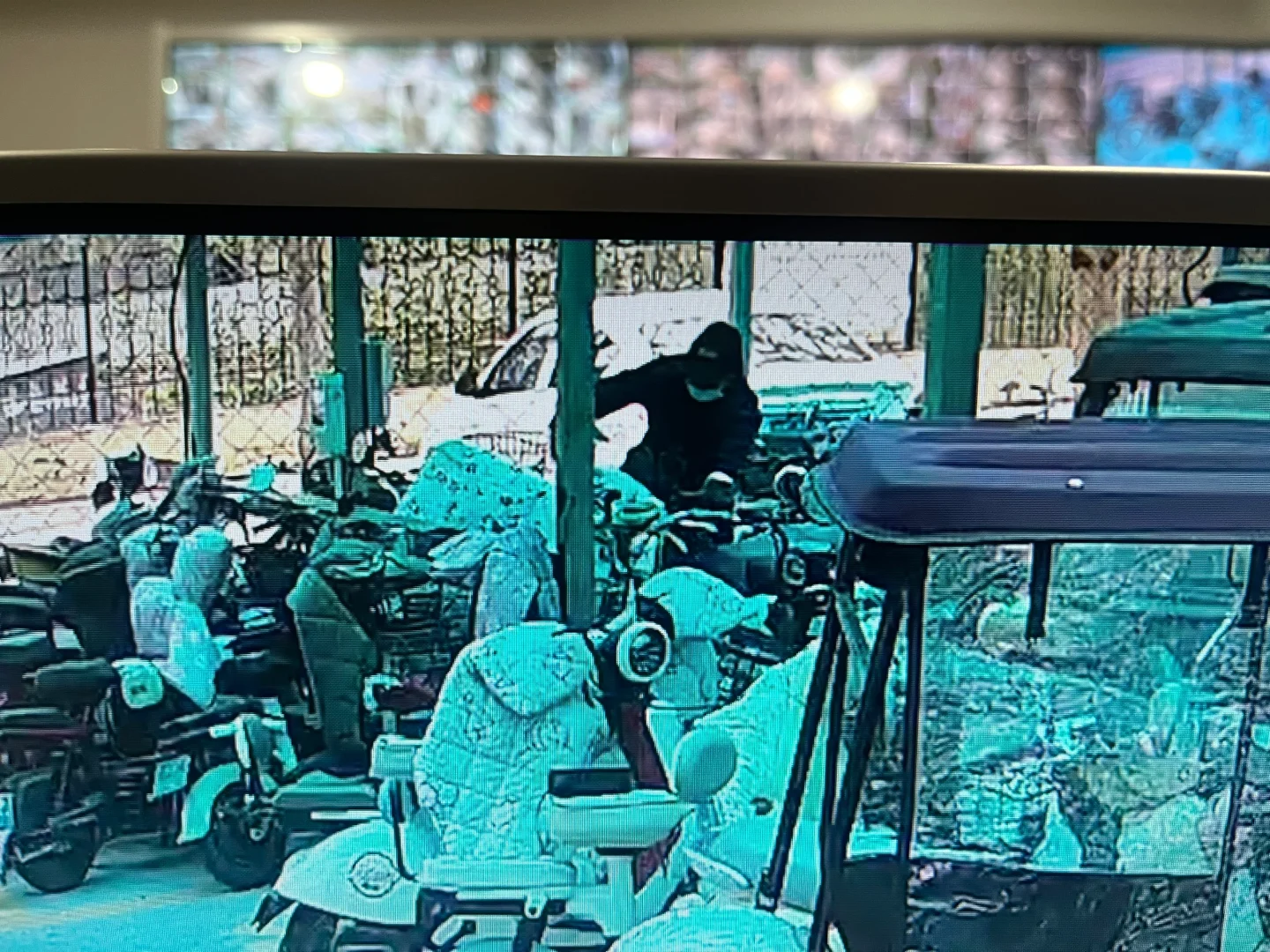 摩托车被偷，已经没力气生气了