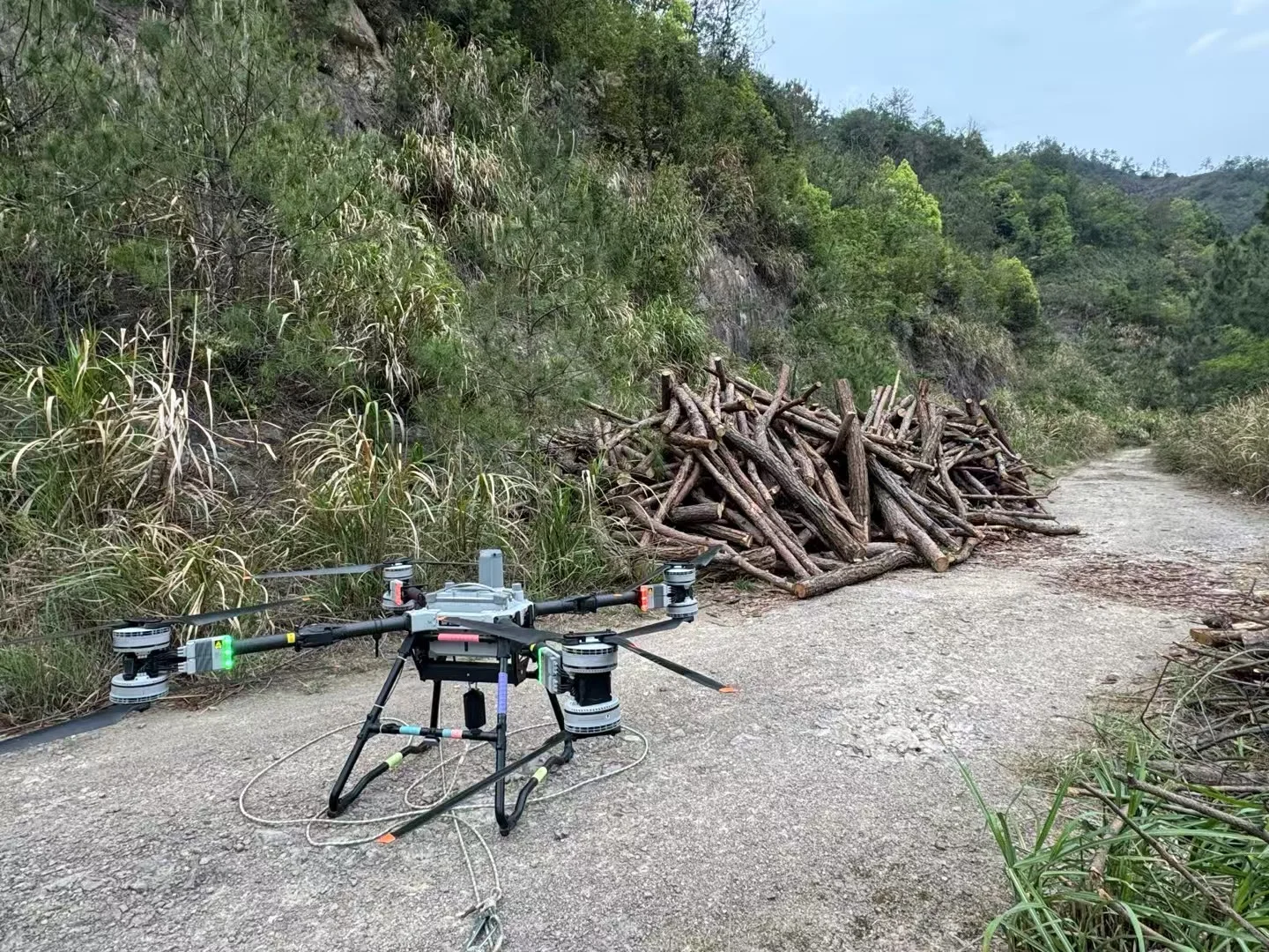 无人机低空运输吊装