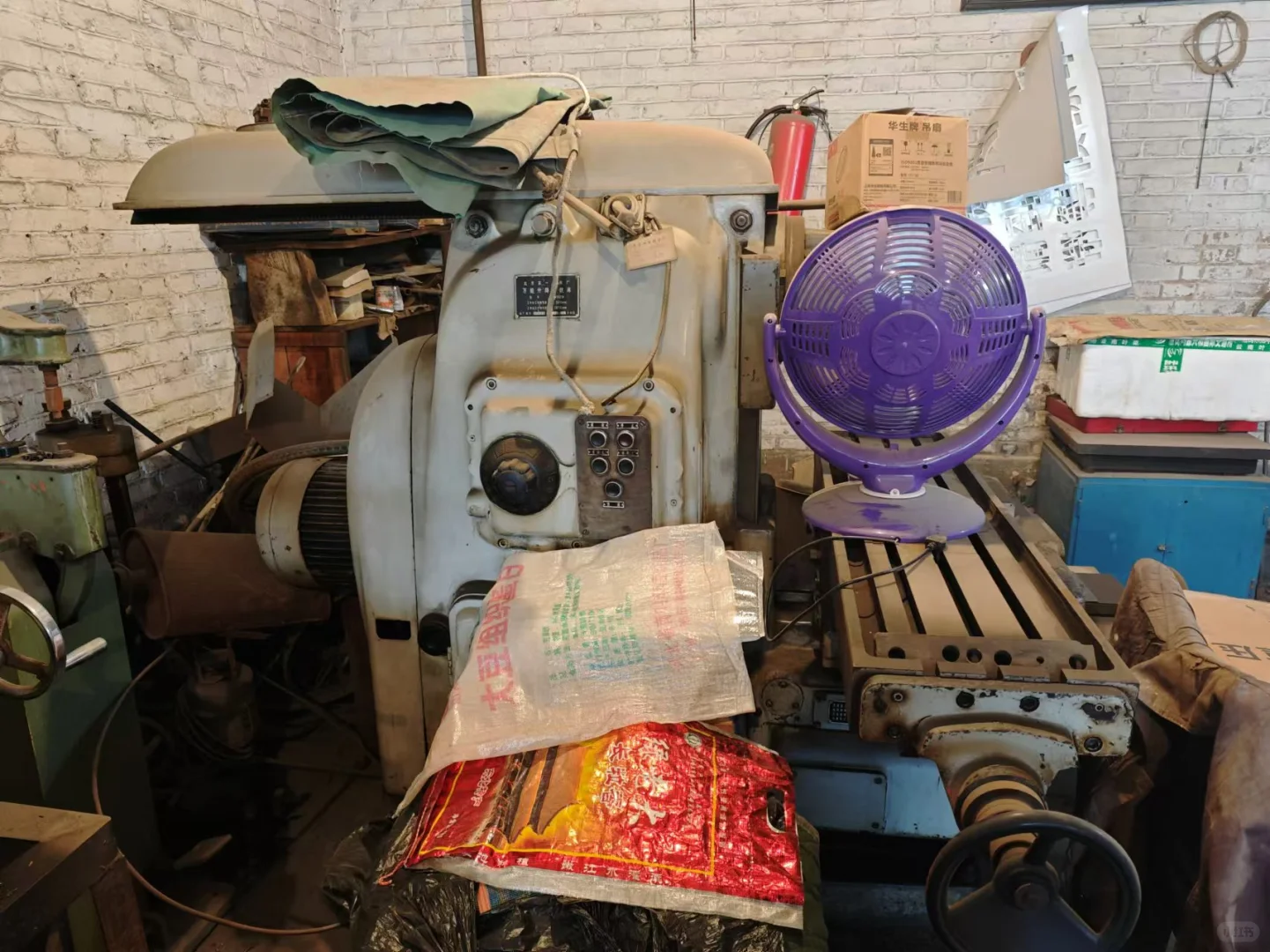 新建厂资金少，求购二手机床设备20台自家用