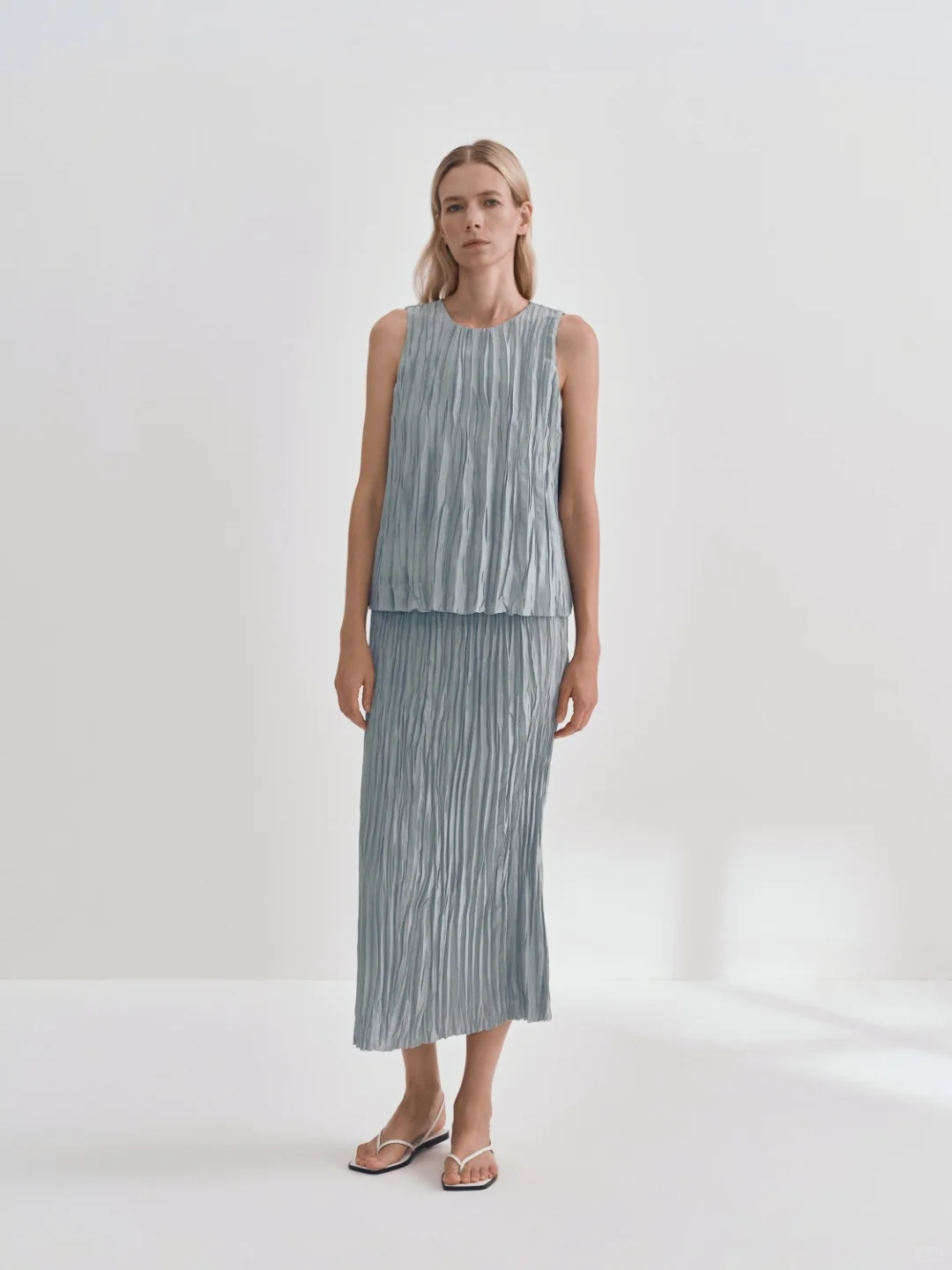 GEIJOENG｜无袖压褶上衣 / 压褶半裙