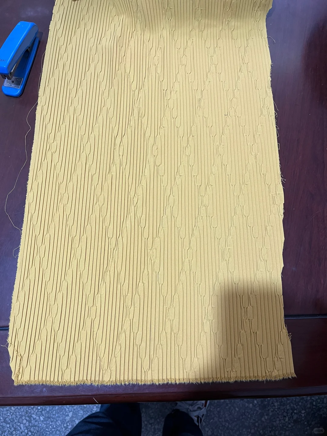 专业服装压褶厂