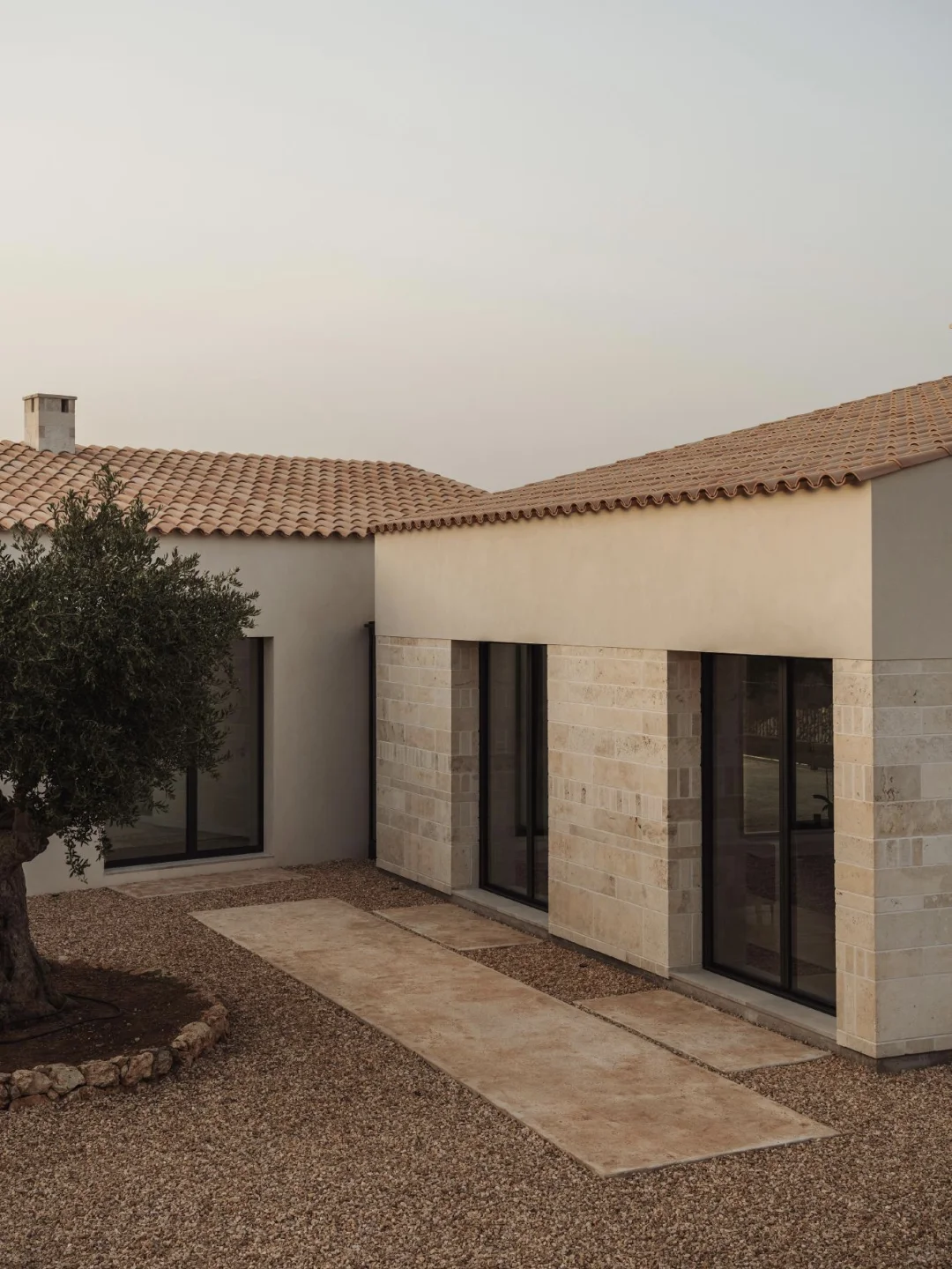 乡野美学|把建筑隐入泥土,与土地重修旧好