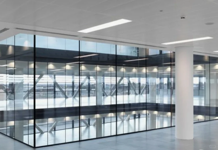 产品设计中的材料应用：玻璃的透明魔法（一）