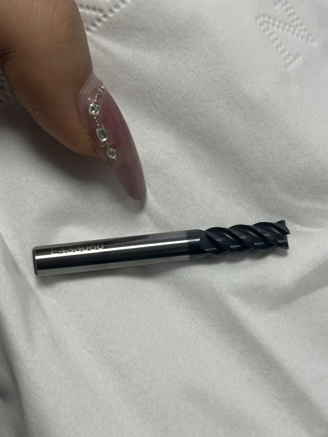 有没有认识这种不带logo的铣刀牌子?