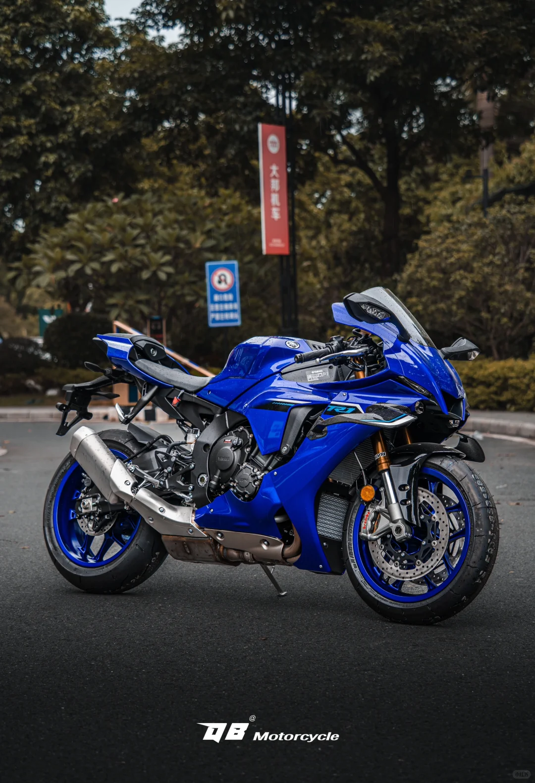 2025款雅马哈R1实拍?赛级猛兽终于落地!