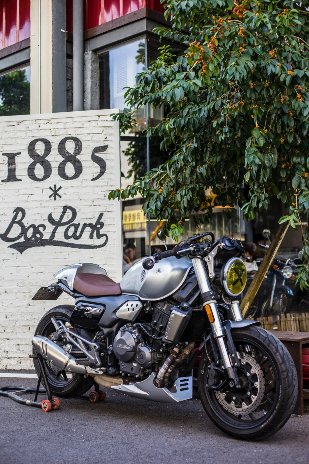 赛科龙Re560改Cafe Race套件