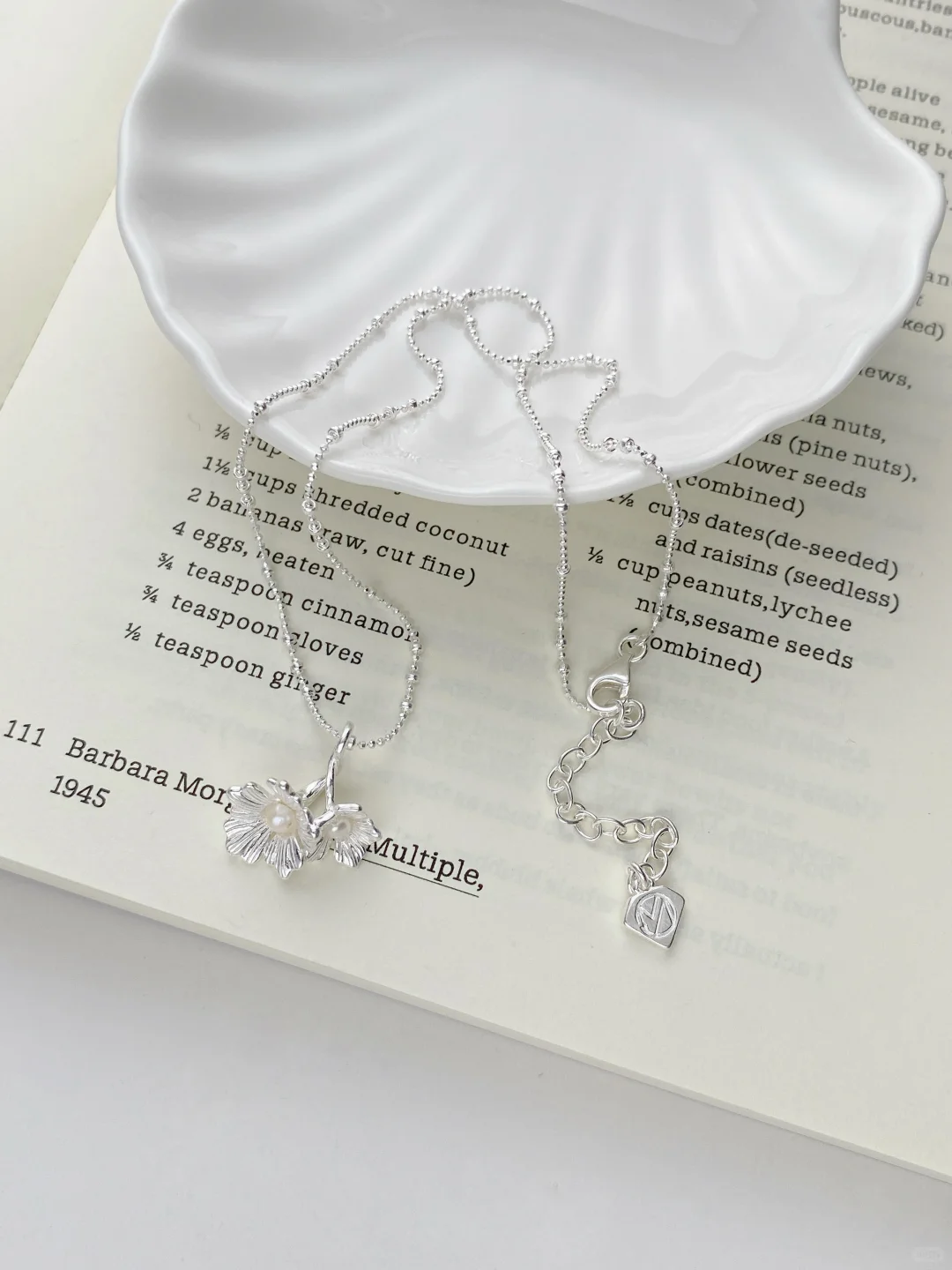 银饰平铺ins氛围感拍摄?