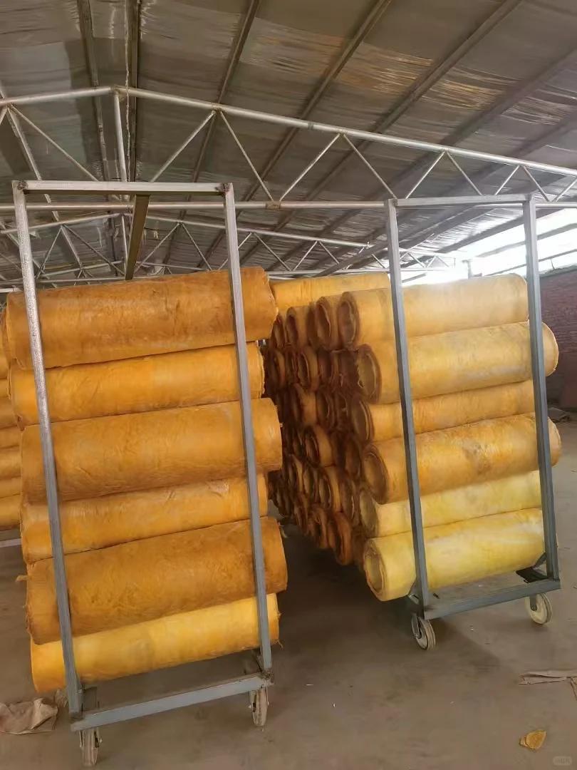 网织增强岩棉复合板：建筑保温与隔音的理想